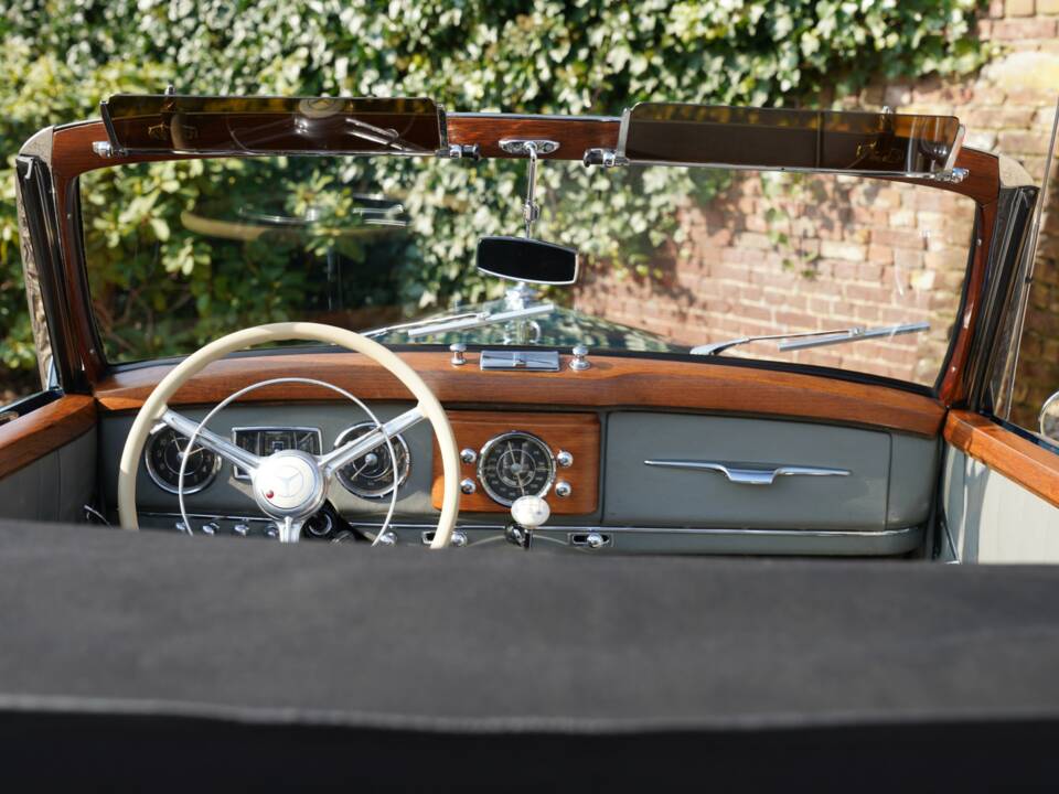 Immagine 44/50 di Mercedes-Benz 170 S Cabriolet A (1949)