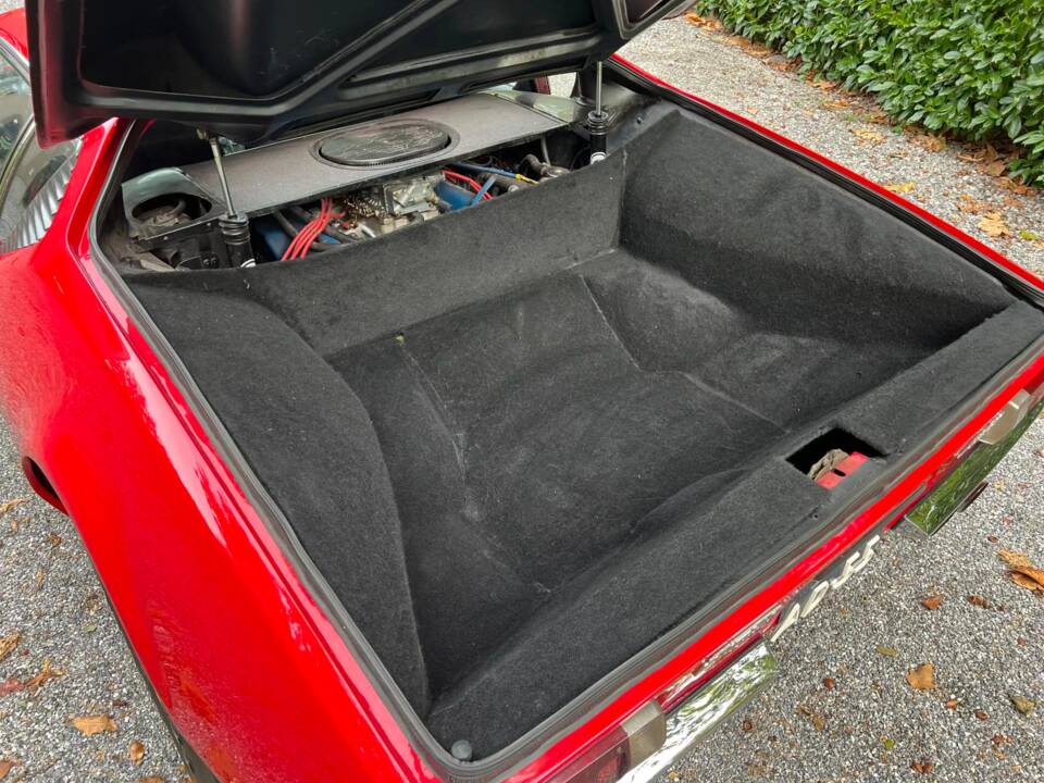 Image 14/17 of De Tomaso Pantera (1971)