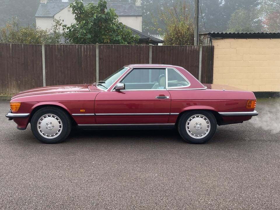 Image 6/8 of Mercedes-Benz 420 SL (1989)