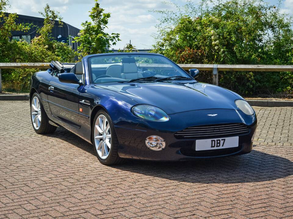 Bild 19/50 von Aston Martin DB 7 Vantage Volante (2001)