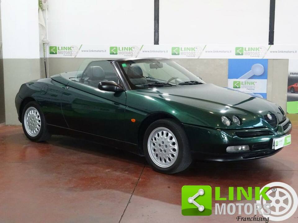 Afbeelding 9/10 van Alfa Romeo Spider 2.0 Twin Spark 16V (1995)