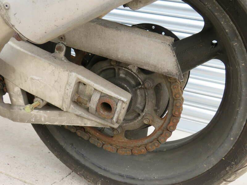 Bild 27/31 von Suzuki TL 1000R (1998)