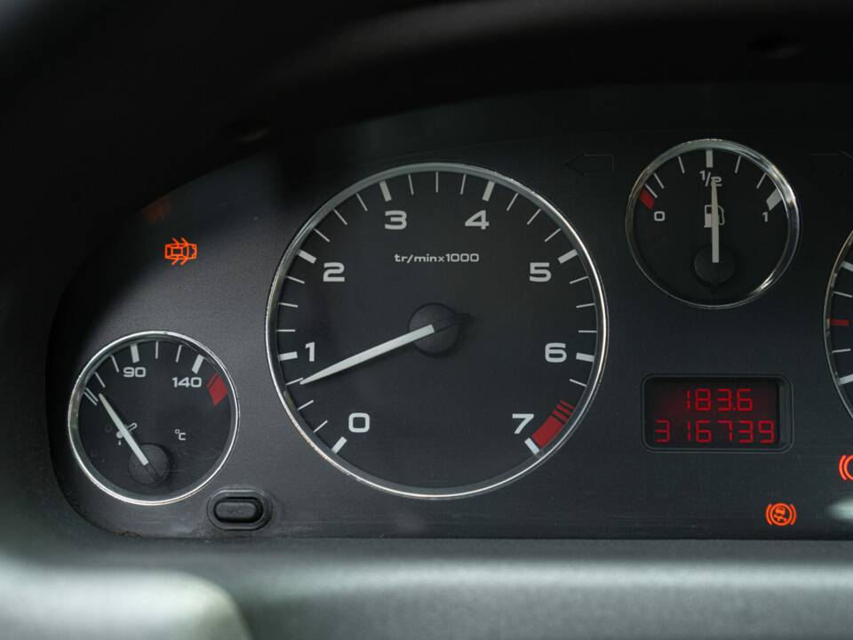 Imagen 40/48 de Peugeot 406 Coupé 2.0 16V (2000)