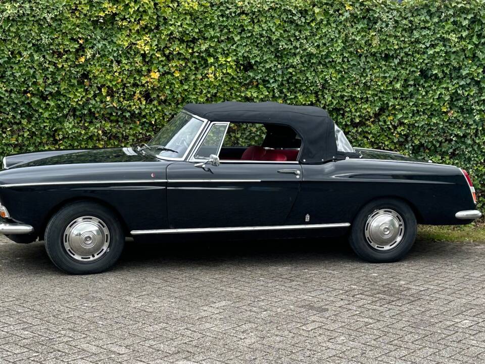 Imagen 22/26 de Peugeot 404 Convertible (1968)