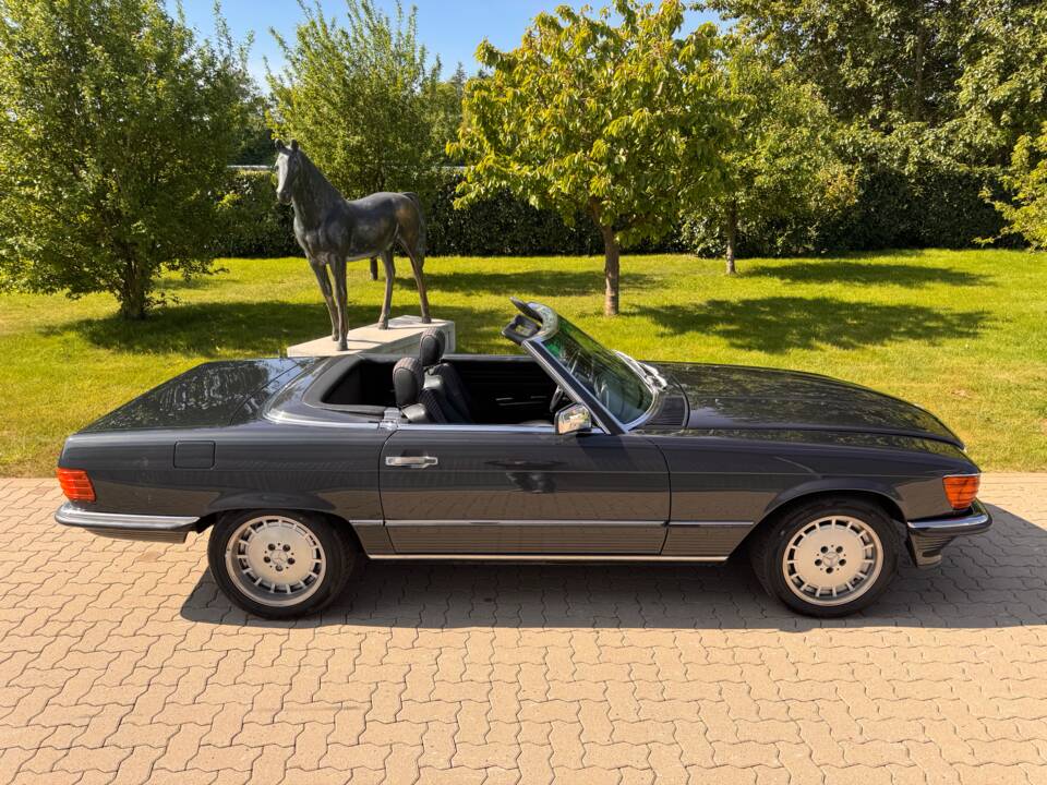 Imagen 7/93 de Mercedes-Benz 300 SL (1988)