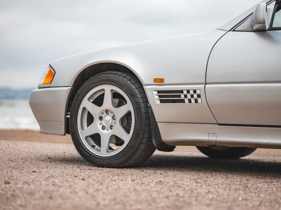 Image 24/42 de Mercedes-Benz SL 320 "Mille Miglia" (1995)