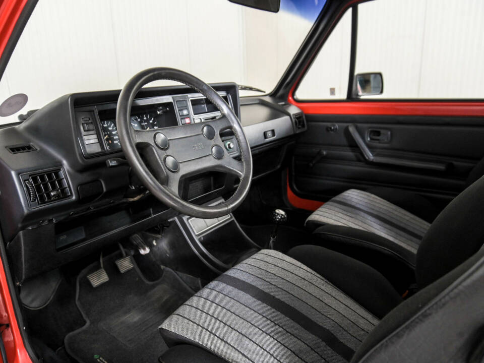 Afbeelding 11/50 van Volkswagen Golf Mk I GTI 1.8 (1983)