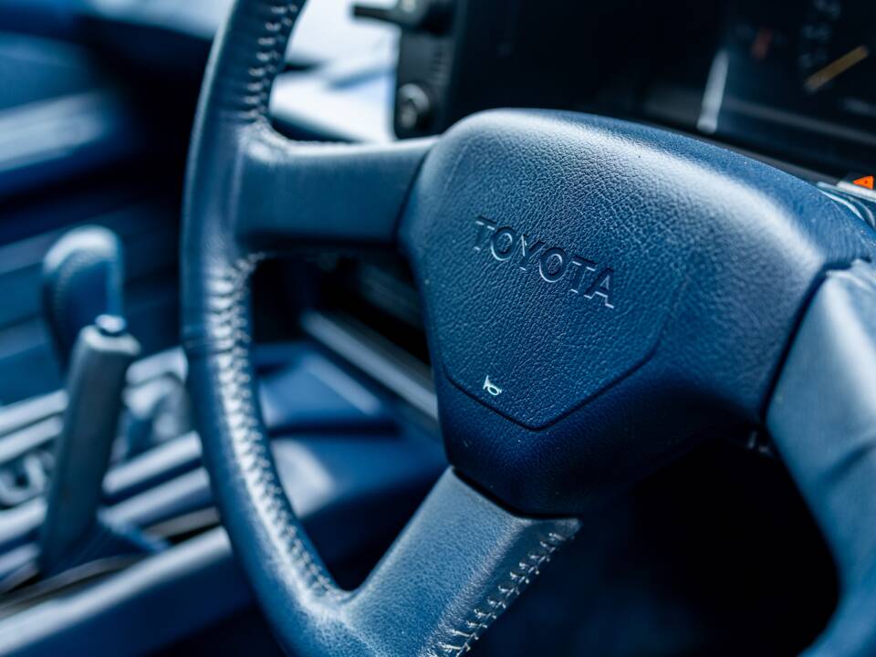 Image 37/49 of Toyota MR2 (1989)