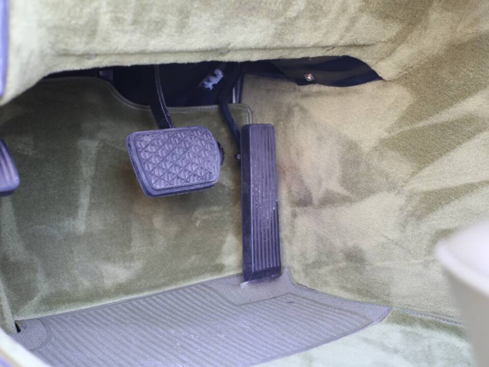 Bild 35/76 von Mercedes-Benz 280 SE (1977)