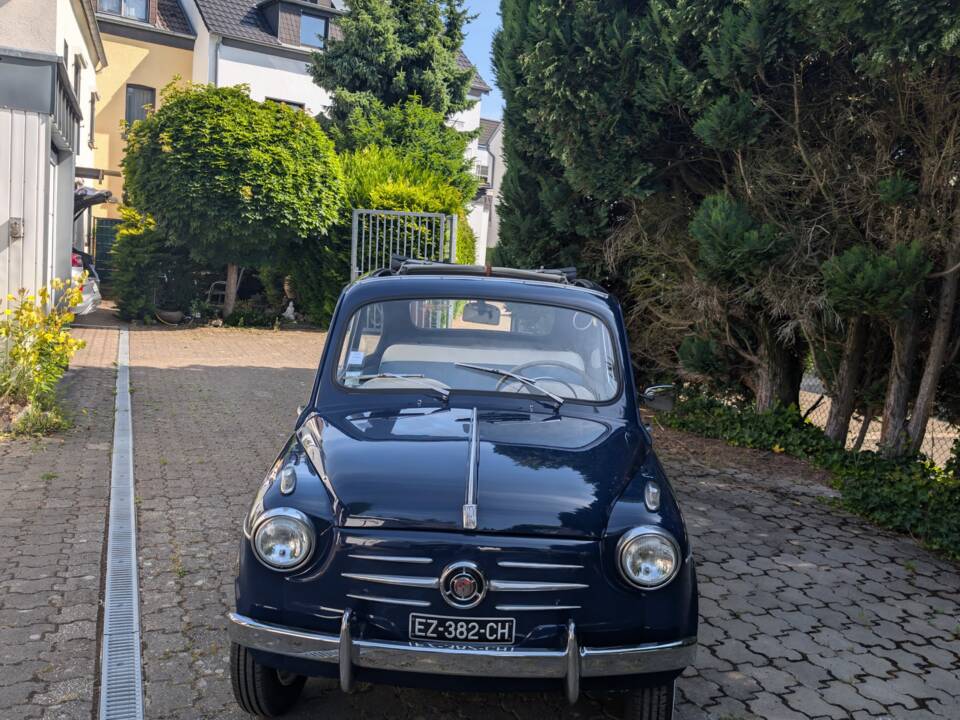 Image 2/11 of FIAT 600 (1958)