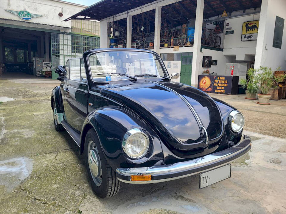 Immagine 22/47 di Volkswagen Käfer 1303 (1974)