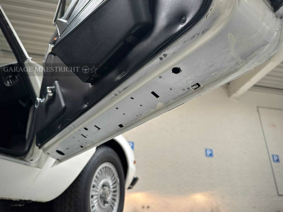 Image 53/95 of Alfa Romeo 2000 Spider Veloce (1980)