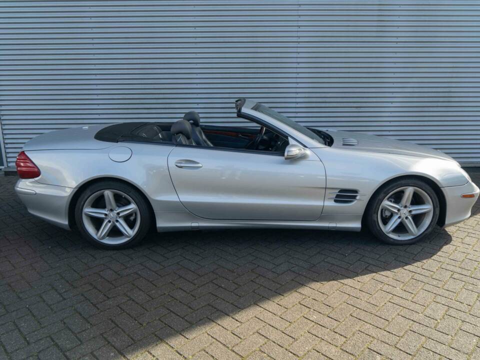 Image 3/6 de Mercedes-Benz SL 500 (2006)
