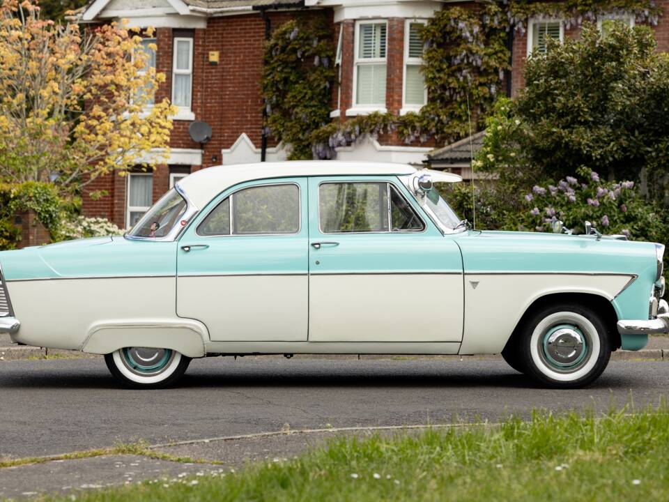 Afbeelding 2/45 van Ford Zodiac (1961)
