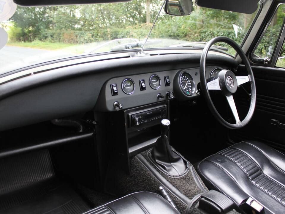 Image 11/17 de MG Midget 1500 (1978)