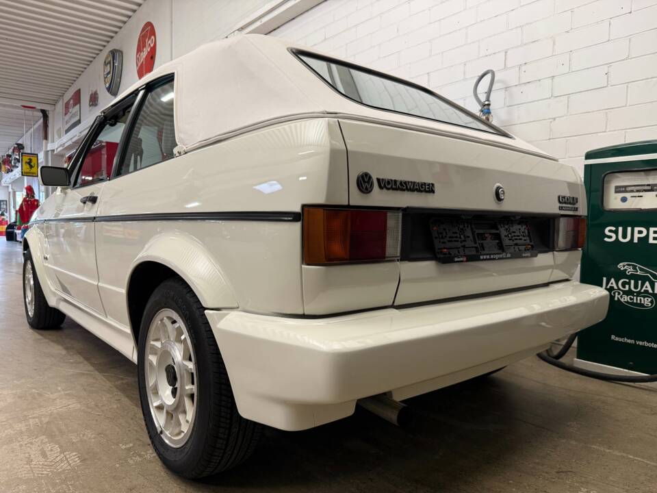 Bild 13/17 von Volkswagen Golf I Cabrio GLi 1.8 (1989)
