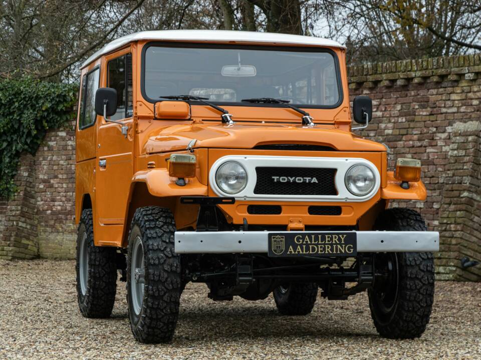 Image 43/50 of Toyota Land Cruiser FJ 40 (1980)