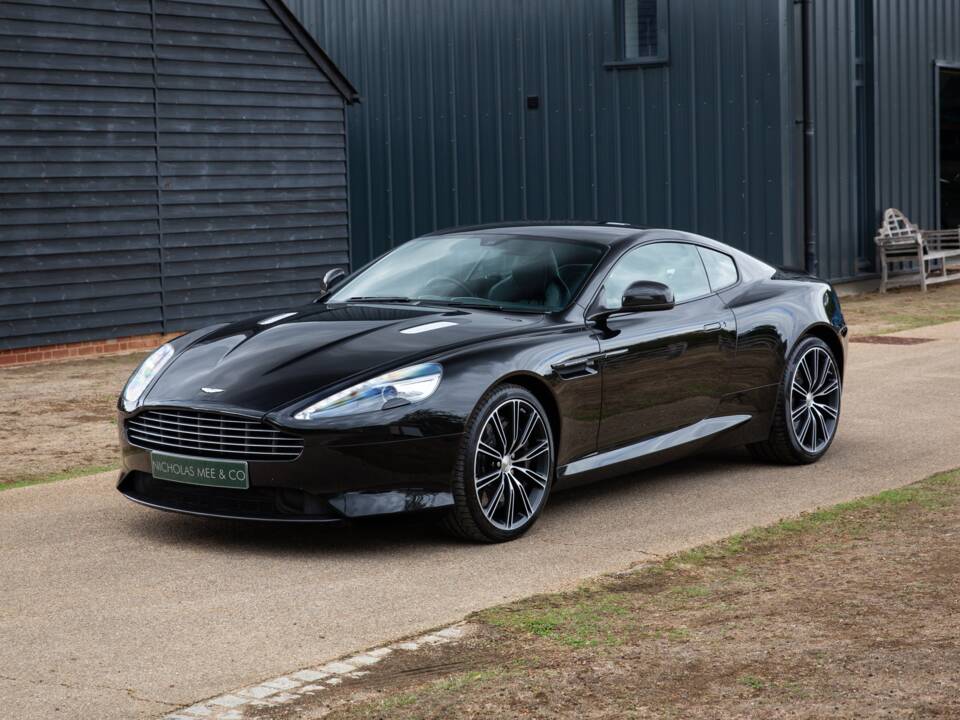 Image 18/94 of Aston Martin DB 9 (2014)