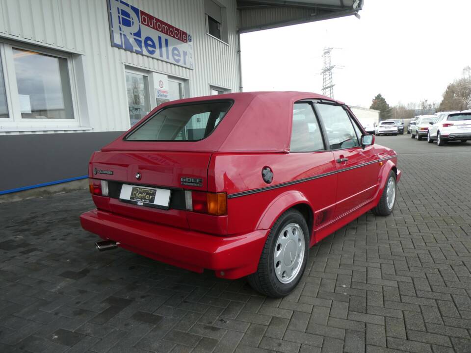 Bild 4/23 von Volkswagen Golf I Cabrio 1.8 (1990)
