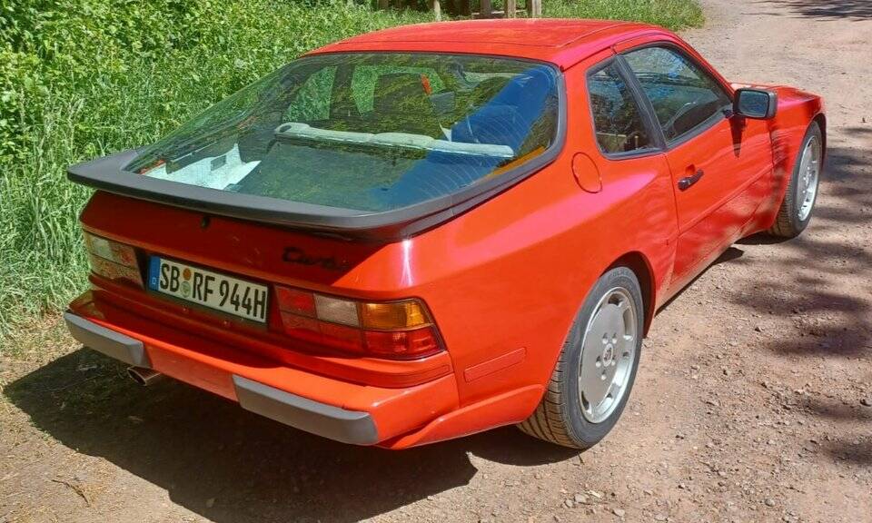 Bild 7/7 von Porsche 944 Turbo (1987)