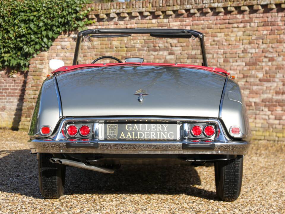 Image 6/50 of Citroën DS 21 Chapron (1963)