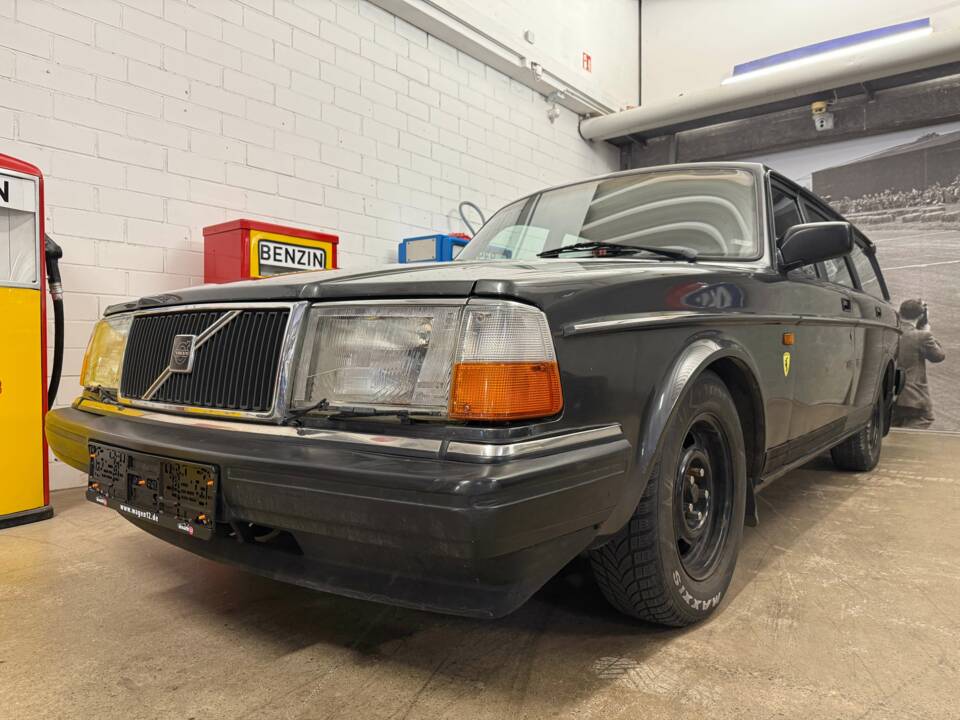 Imagen 2/16 de Volvo 245 GL (1993)