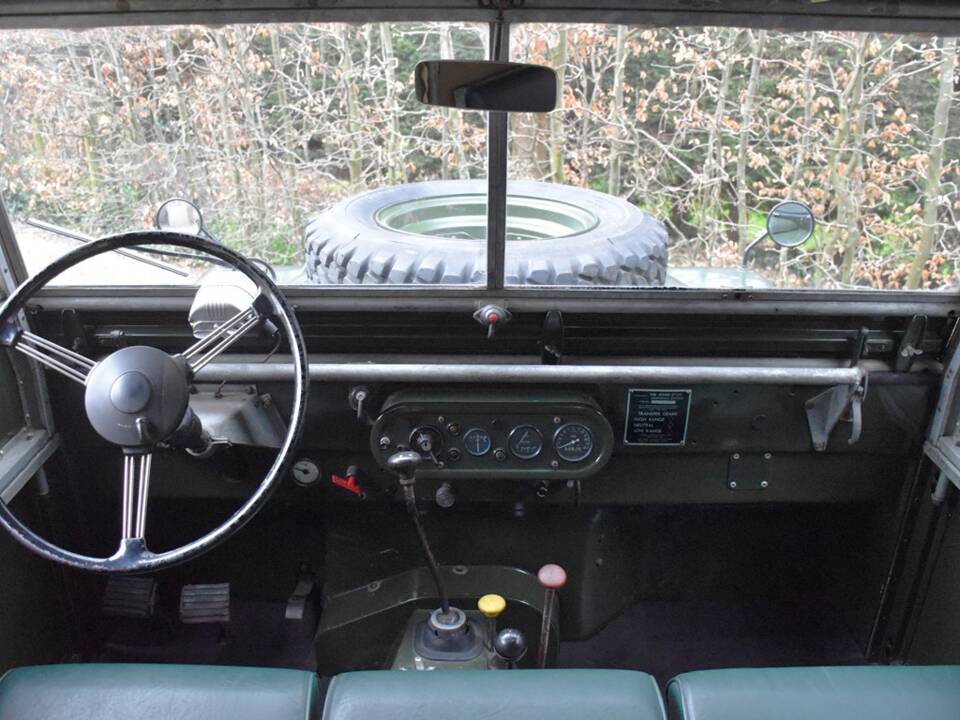 Image 18/39 of Land Rover 80 (1952)