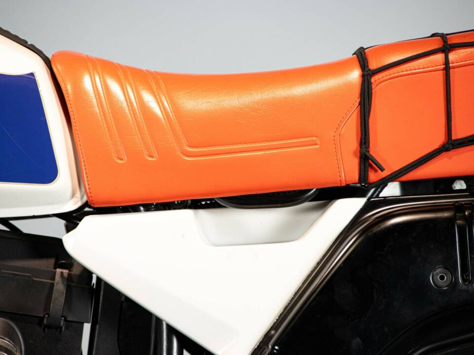 Image 19/50 of BMW R 80 GS (1983)