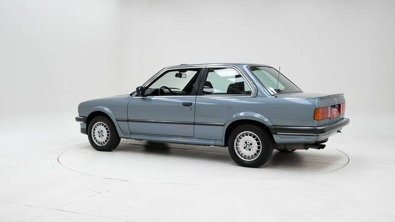 Image 4/15 of BMW 325ix (1987)