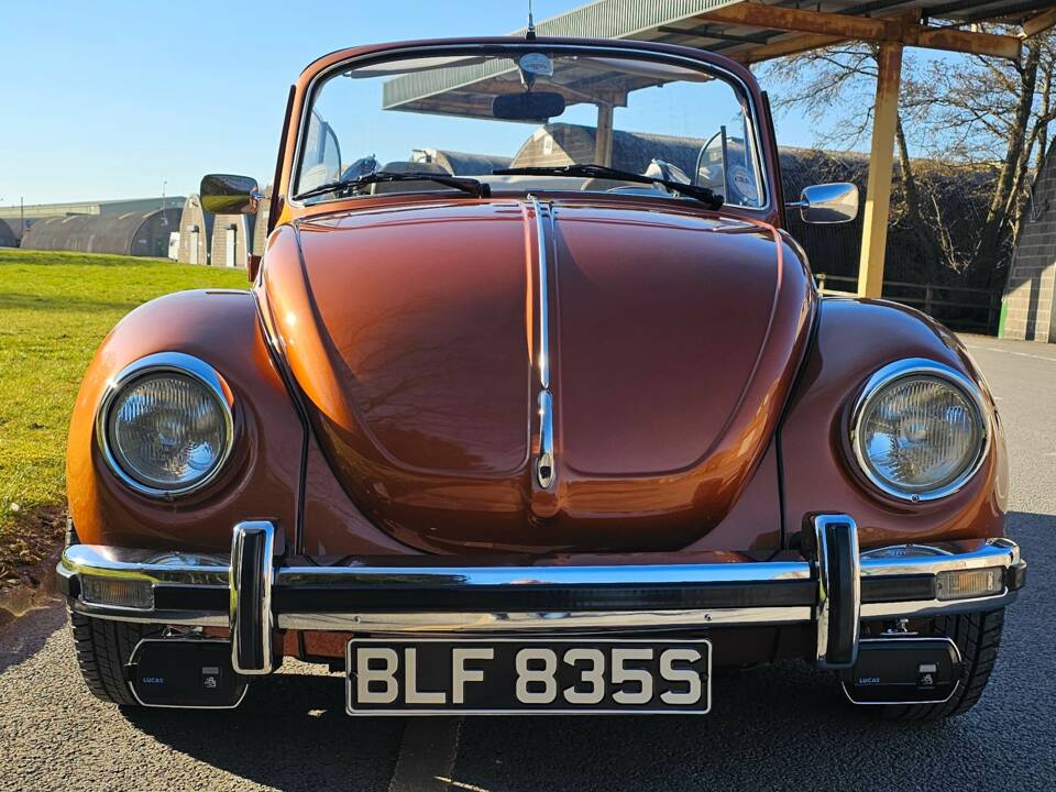 Imagen 2/23 de Volkswagen Beetle 1303 LS (1978)