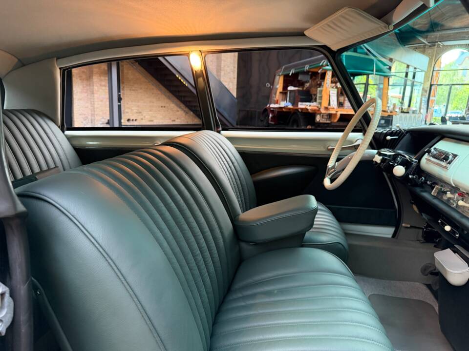 Immagine 33/43 di Citroën ID 19 (1958)