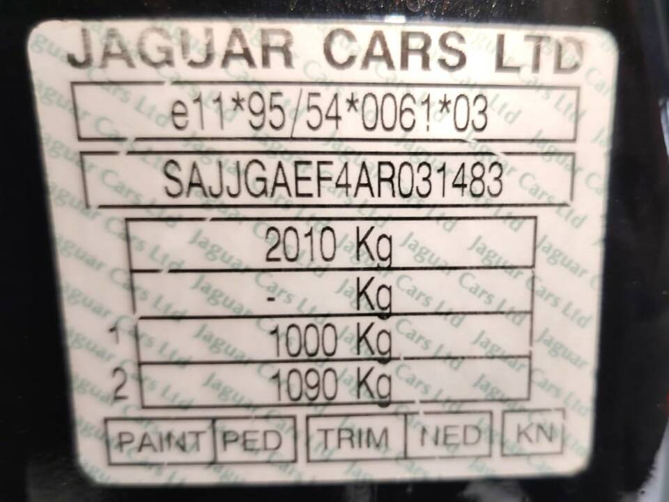 Bild 58/65 von Jaguar XKR (1998)