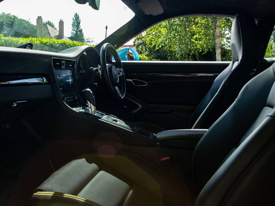 Image 4/48 of Porsche 911 Turbo S Exclusive (2017)