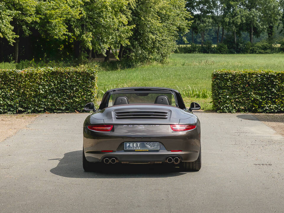 Image 6/28 de Porsche 911 Carrera S (2012)