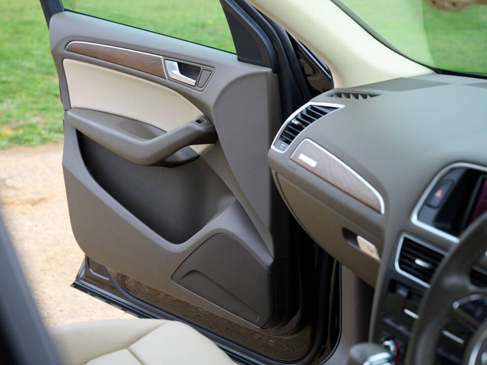 Image 35/50 de Audi Q5 3.0 TFSI (2013)