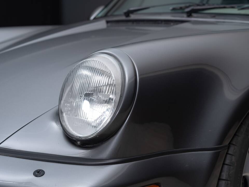 Image 18/33 de Porsche 911 Turbo 3.3 (1991)