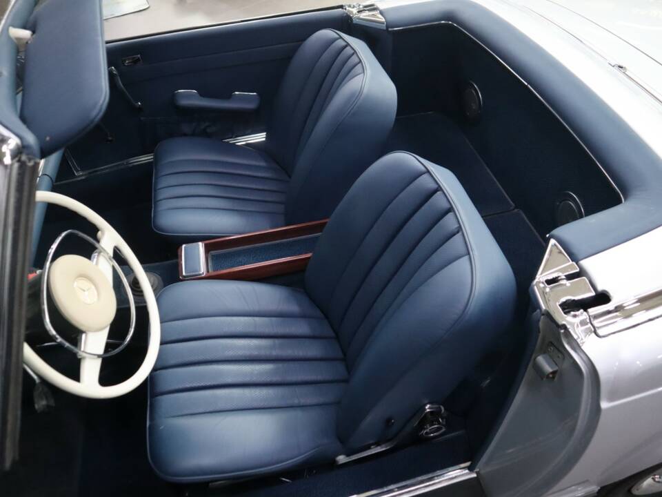 Bild 25/45 von Mercedes-Benz 280 SL (1968)