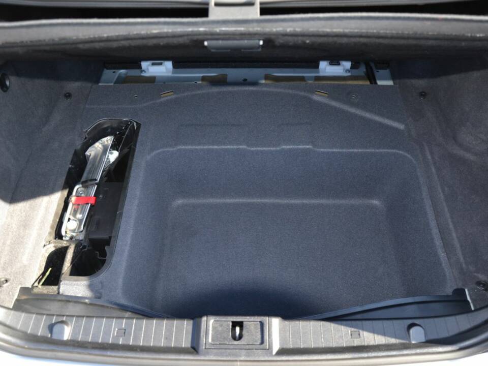 Imagen 53/100 de Mercedes-Benz E 55 AMG (2003)