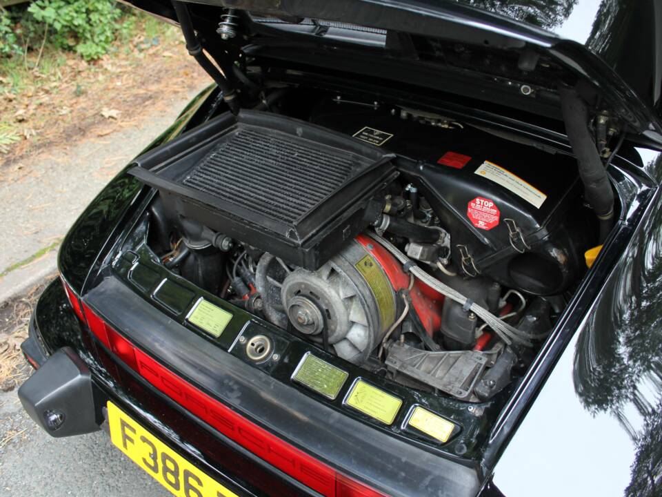 Image 14/18 de Porsche 911 Turbo 3.3 Flatnose (1988)