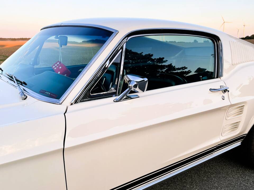 Image 19/45 of Ford Mustang 289 (1967)