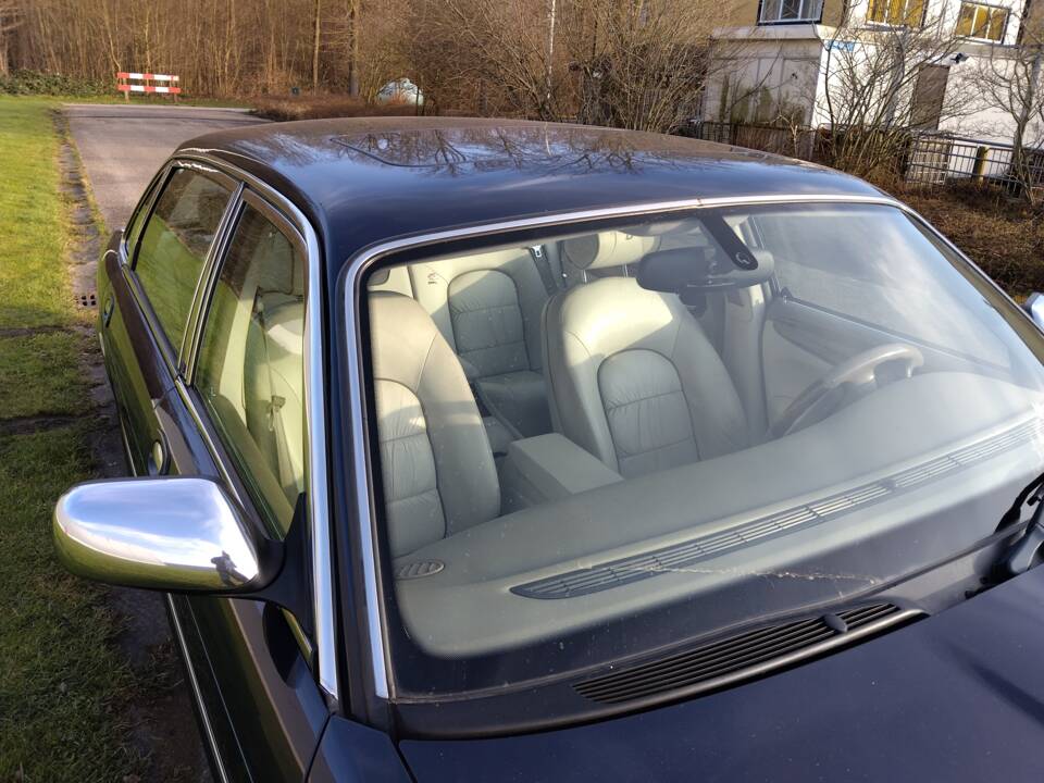 Image 10/71 of Daimler Super V8 (2000)