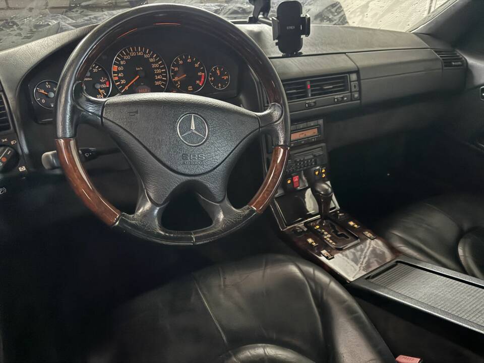 Immagine 2/7 di Mercedes-Benz SL 320 (2000)