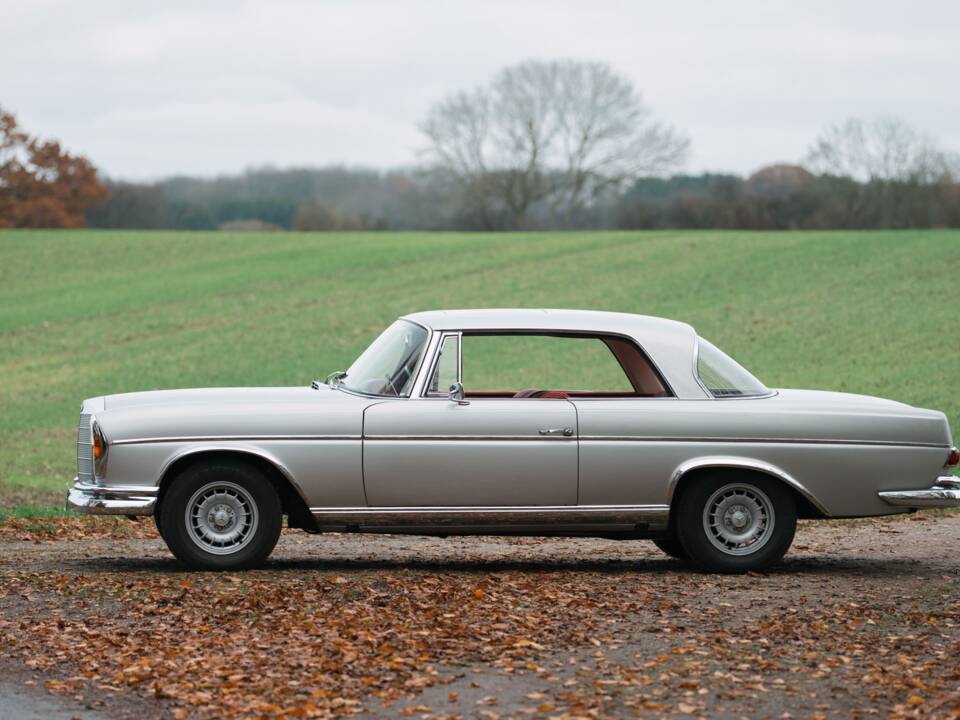 Bild 22/40 von Mercedes-Benz 300 SE (1965)