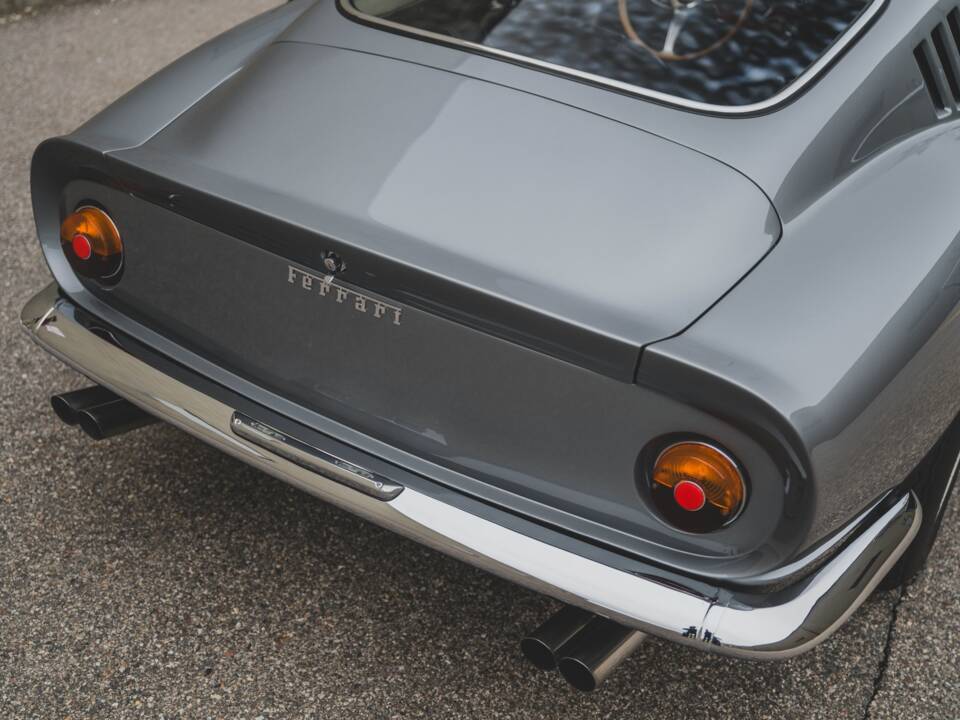 Image 65/79 of Ferrari 275 GTB/4 (1968)