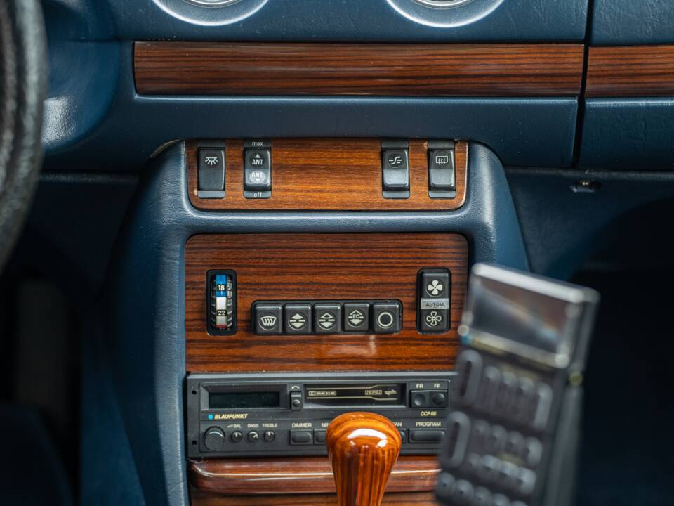 Bild 36/83 von Mercedes-Benz 300 D Turbodiesel (1983)
