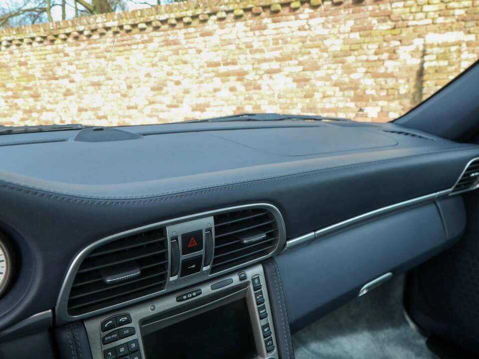 Image 41/50 of Porsche 911 Carrera S (2004)