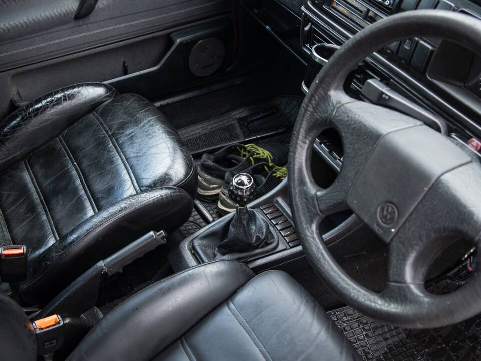 Image 25/50 de Volkswagen Golf III GTI 2.0 (1992)