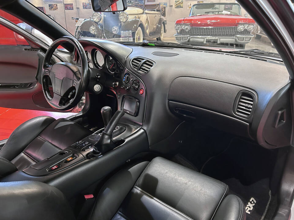 Image 20/24 of Mazda RX-7 (1992)