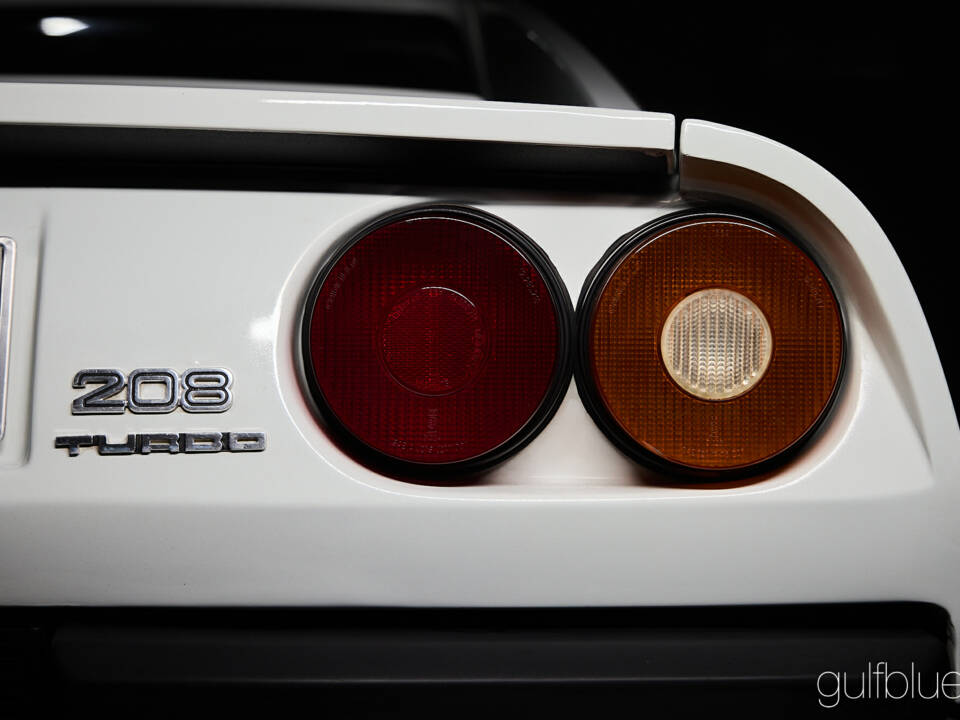 Image 19/72 of Ferrari 208 GTS Turbo (1985)