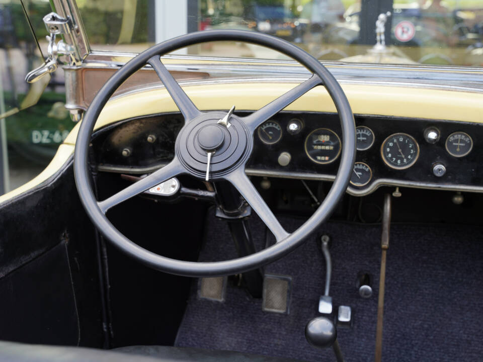 Image 33/50 of Cadillac Series 341 (1928)